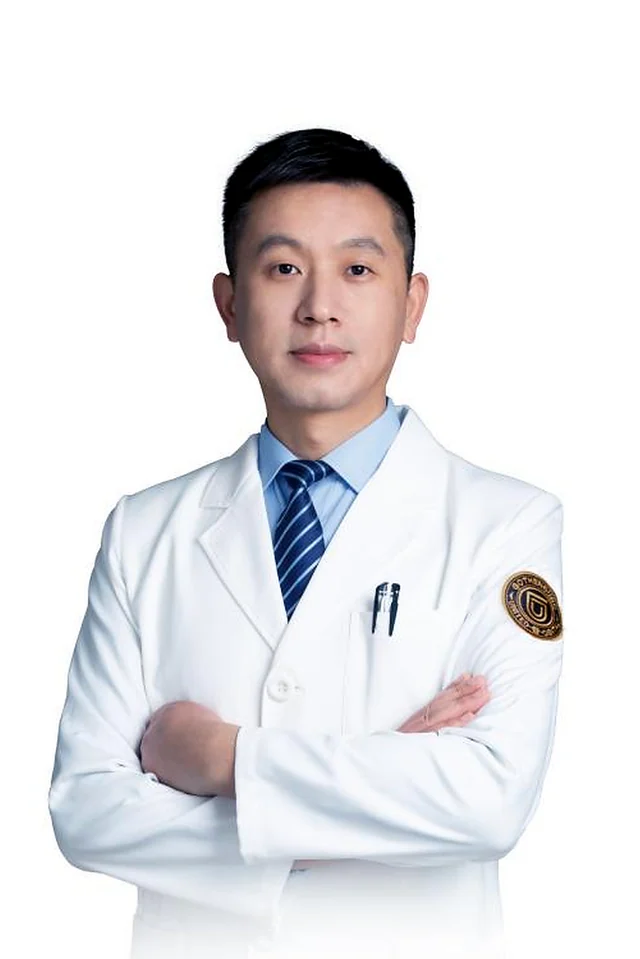 李明